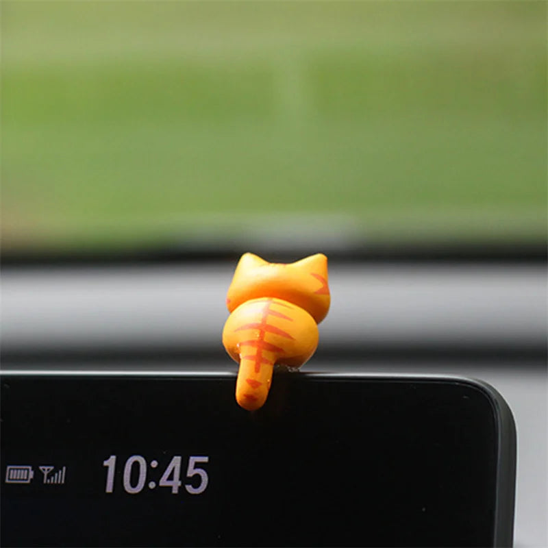 Cat Ornaments Car Dashboard Center Console Cute Resin Maneki-Neko Auto Interior DIY Decoration Accessories