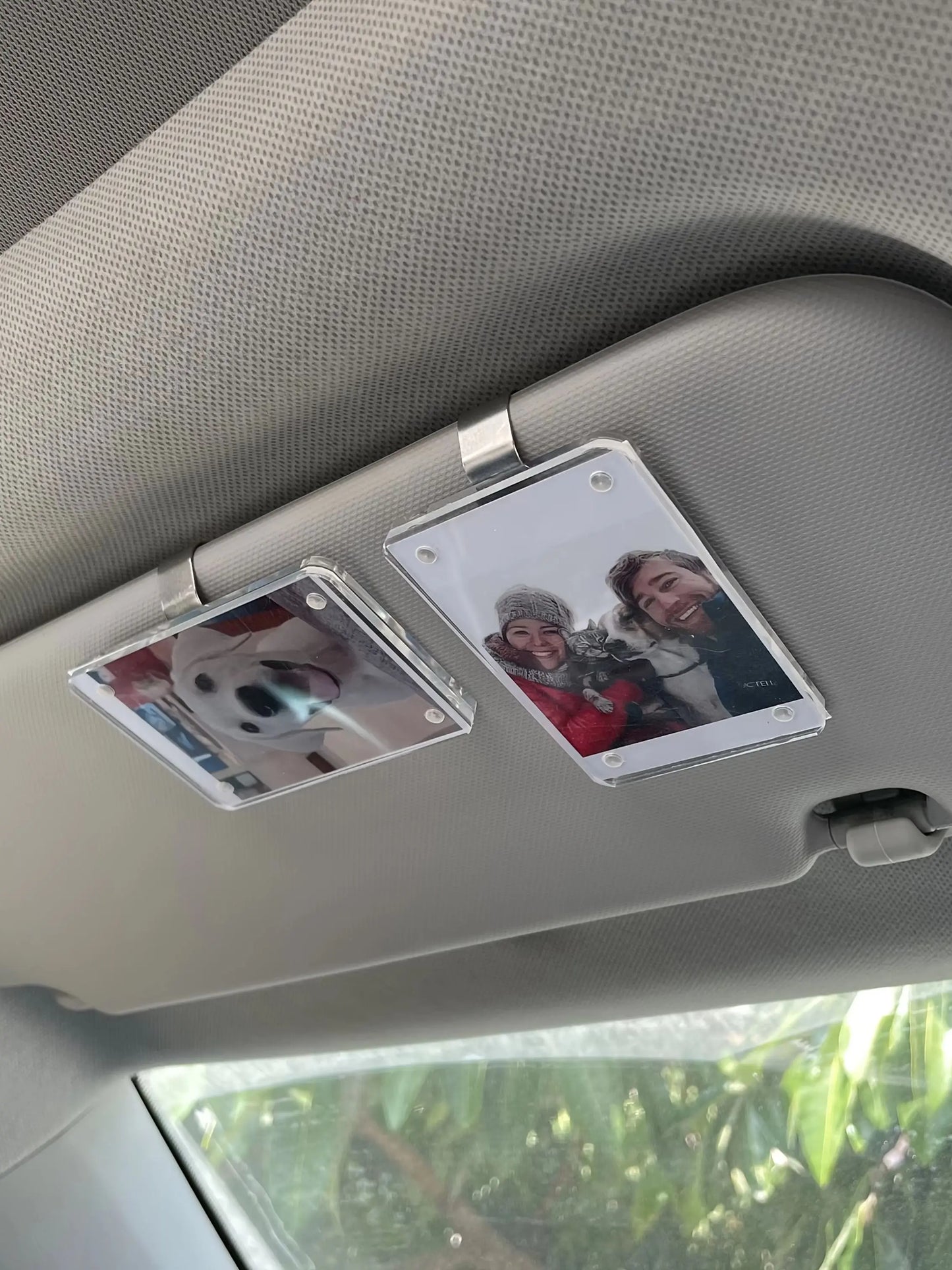 1pc Magnetic Car Visor Photo Clip - Holds Wallet-Sized Photos, Perfect Car Decor & Gift for Couples, Valentine’s Day